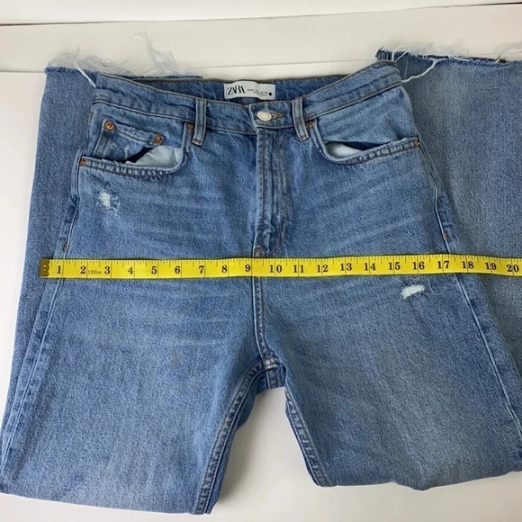 Zara the HW kick high waist distressed hem high medium wash blue jeans  XS - Picture 10 of 16